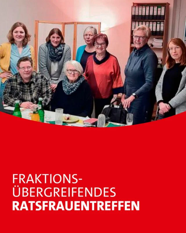🌟 Netzwerken verbindet – Gemeinsam sind wir stärker! 🌟

„Wenn du schnell gehen willst, geh alleine. Wenn du weit gehen willst, geh zusammen.” Teamarbeit ist das A und O einer erfolgreichen Arbeit – und genau das macht unsere Treffen der Ratsfrauen im Lüner Stadtrat so wertvoll. 💬✨ 

Letzten Freitag haben wir uns in der Parteizentrale von Bündnis 90/Die Grünen getroffen, um uns dem Thema Spurensicherung zu widmen. Ein inspirierender Abend voller Teamgeist und Zusammenarbeit! 🌍📚 

#Netzwerken #Teamwork #Frauenpower #Lünen