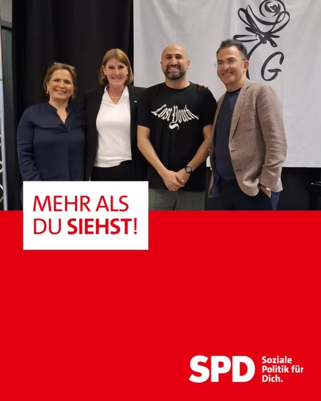 Vielfalt macht Lünen lebendig und stark!

Beim Projekt „Mehr als Du siehst!“ wurde deutlich, wie sehr verschiedene Kulturen eine Stadt bereichern. In ihren Grußworten betonte Martina Förster-Teutenberg, dass Lünen durch seine Vielfalt eine offene und kreative Stadtgesellschaft ist, in der gegenseitige Toleranz und Respekt im Mittelpunkt stehen. Das Kennenlernen unterschiedlicher Kulturen ist eine wertvolle Bereicherung für die persönliche Entwicklung und zeigt, wie viel Potenzial in einer weltoffenen Gesellschaft steckt.

Auch Tayfun Keltek, Vorsitzender des Landesintegrationsrates NRW, setzte ein starkes Zeichen für inklusive Sprache. Er machte deutlich, wie wichtig es ist, statt „Menschen mit Migrationshintergrund“ den Begriff „Menschen mit internationaler Familiengeschichte“ zu verwenden – eine Bezeichnung, die Wertschätzung und Identität ausdrückt.

NRW wächst durch die Perspektiven und Talente seiner Menschen. Lassen wir diese sichtbar werden und zeigen, wie Vielfalt unsere Gesellschaft bereichert!

#MehrAlsDuSiehst #VielfaltIstPower #NRWGemeinsamStark #LünenFürVielfalt